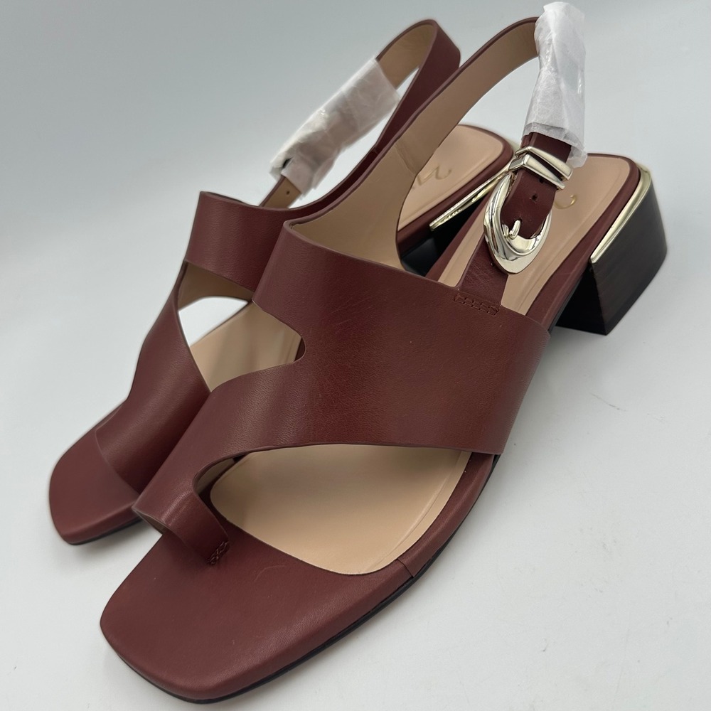 27EDIT Naturalizer Audra Sandals 7.5M Brown Leather Block Heel Toe Loop NIB Chic